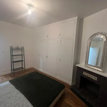 New Entiry Apartment-private In Paris