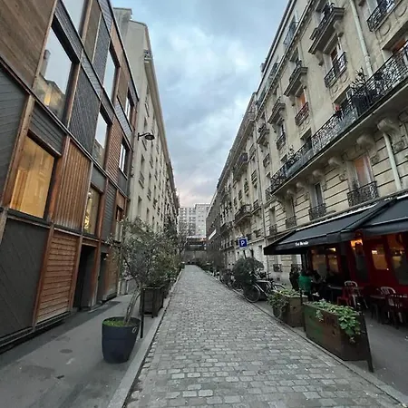 New Entiry Apartment-private In Paris